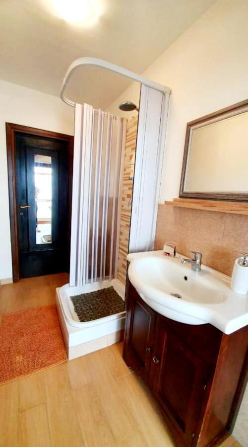 La Casa Di Loryanne Appartement Avezzano Buitenkant foto
